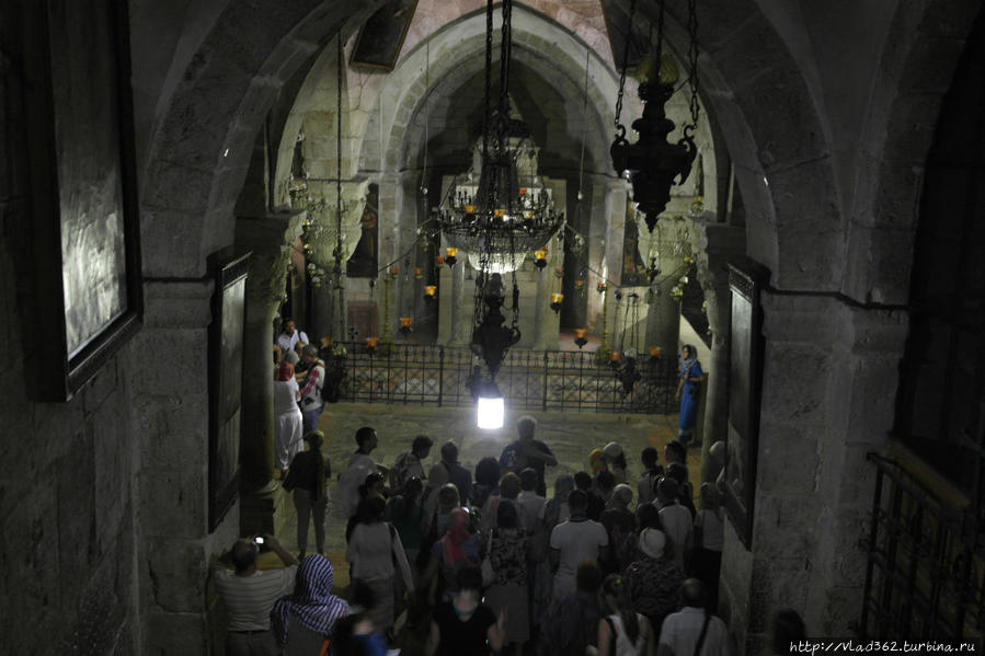 Фрагмент внутренностей храма гроба господня. Иерусалим, Израиль