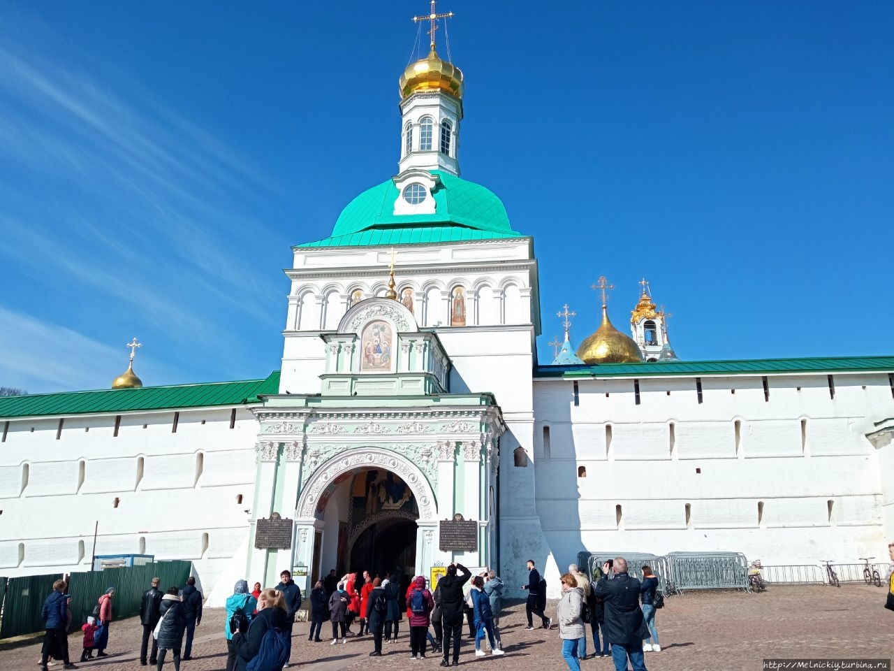 Царские Чертоги в Троице-Сергиевой Лавре. 5 Рублей Троице-Сергиева Лавра. Что случилось в Троице - Сергиева Лавра. Отзывы о Пасхе в Свято-Троицкая Сергиева Лавра в Москве.