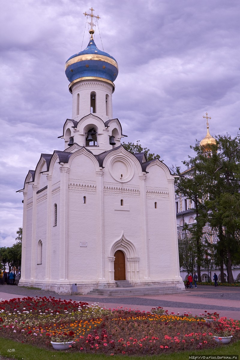 Свято-Троицкая Сергиева Лавра. Внутри Сергиев Посад, Россия