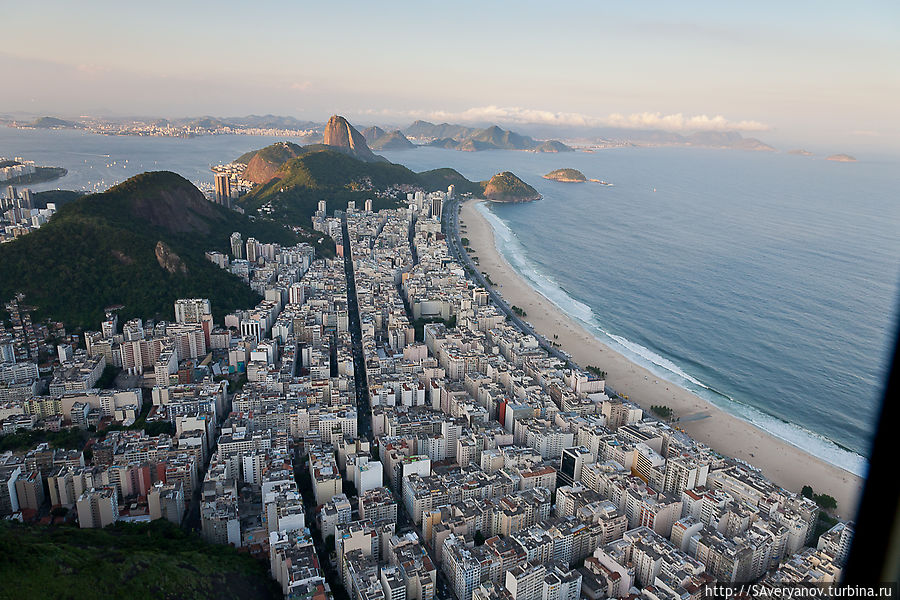 Район и пляж Копакабана, самый известный район Рио и самый знаменитый пляж мира. О нём — в следующем материале Рио-де-Жанейро, Бразилия