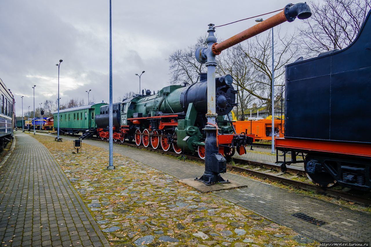 Музей истории Латвийской железной дороги в непогоду в ноябре Рига, Латвия