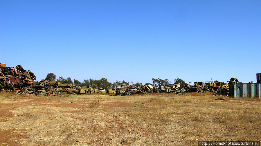 Кладбище танков под Асмэрой Асмэра, Эритрея