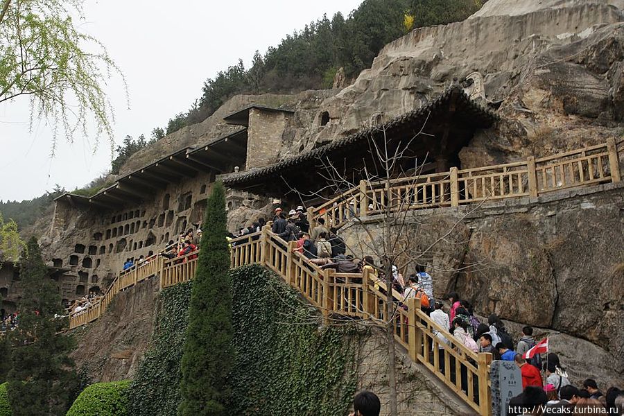 Пещерный комплекс Лунмэнь Провинция Хэнань, Китай
