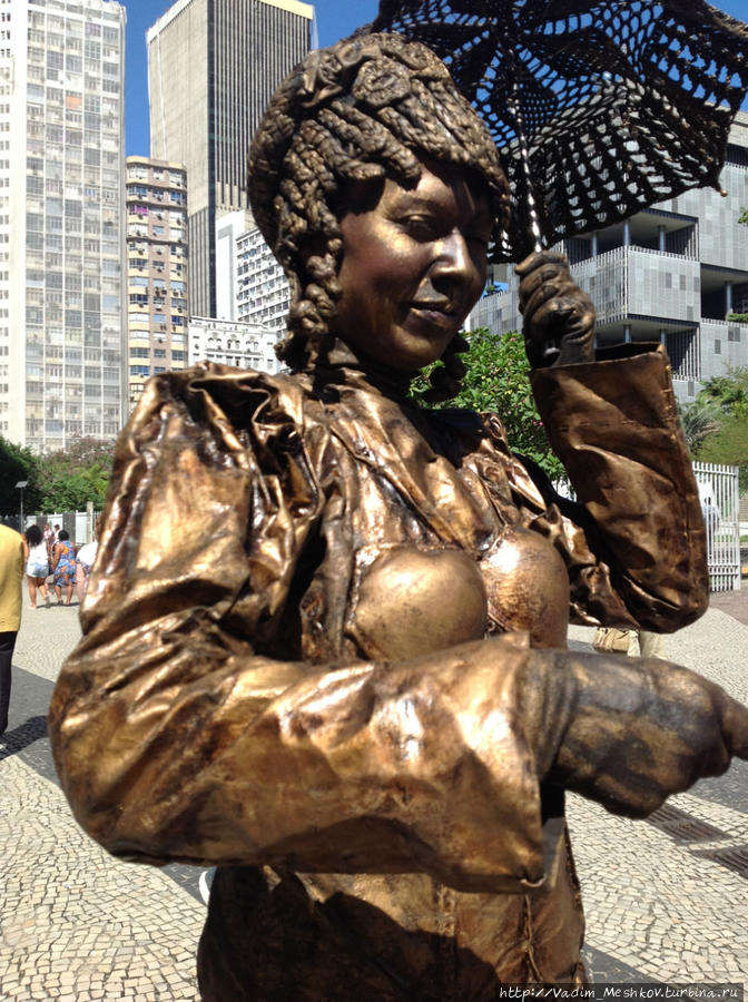 Живая статуя в Рио. Рио-де-Жанейро, Бразилия