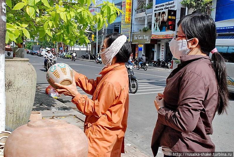 Маски стерты, лица целы Ла-Ги, Вьетнам