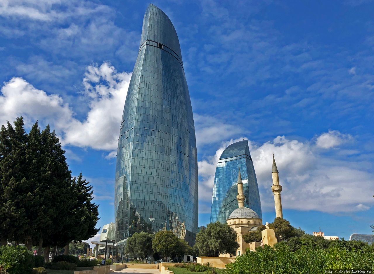 Пламенные башни Баку, Азербайджан