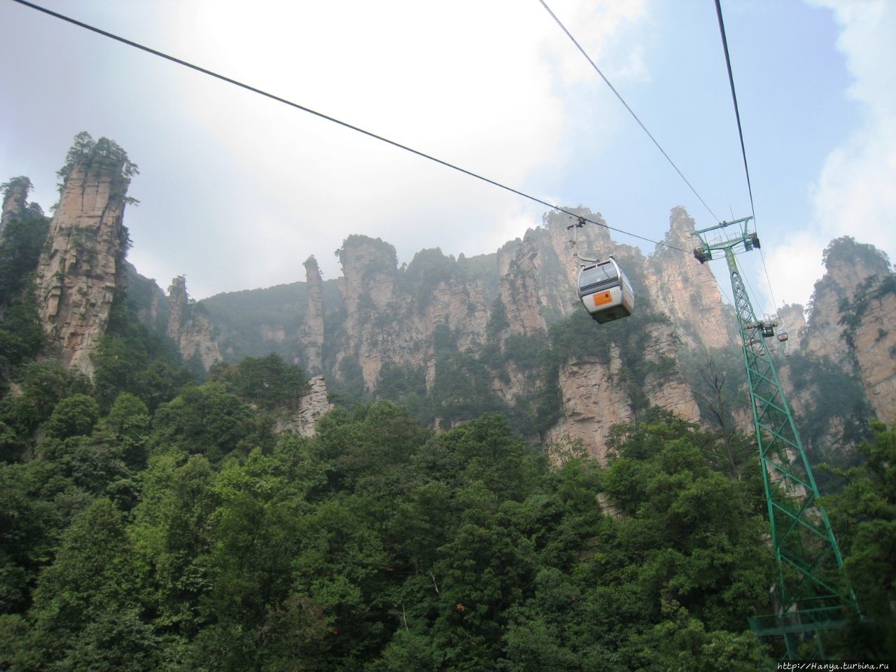 Фуникулер Tianzi Mountain Чжанцзяцзе Национальный Лесной Парк (Парк Аватар), Китай