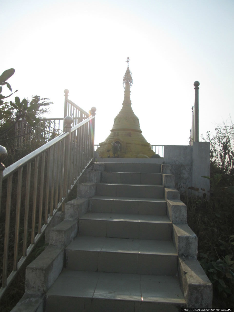 Прогулка до дальней ступы Чаунг-Та, Мьянма