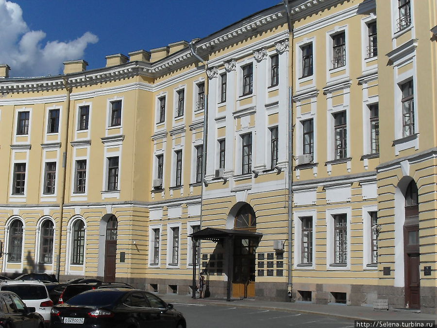 бывший Александровский институт Санкт-Петербург, Россия