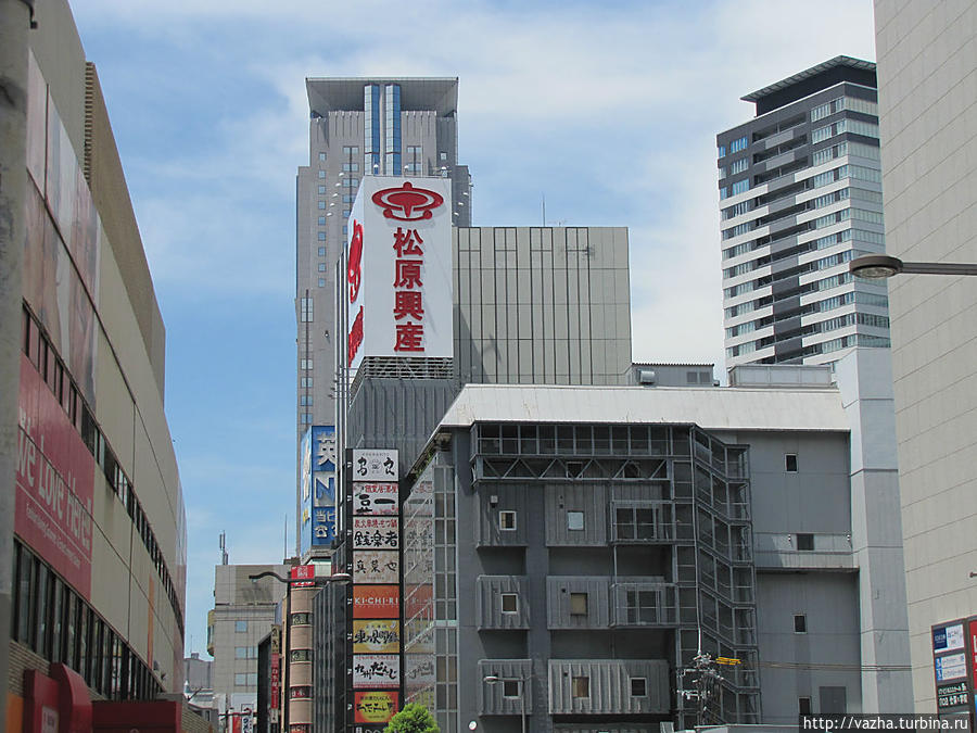 Город Осака июль 2013 года. Осака, Япония