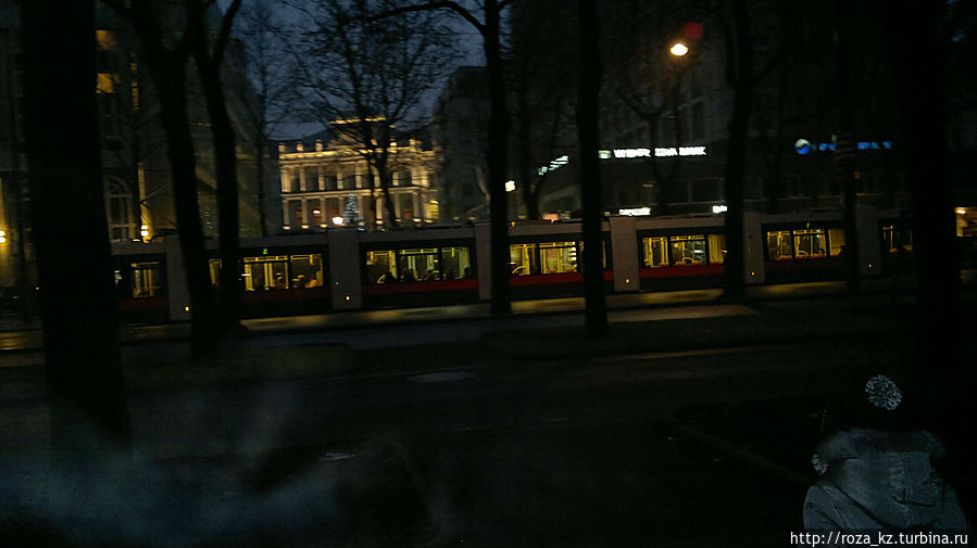 Трамваи, метро, автобусы в Вене Вена, Австрия