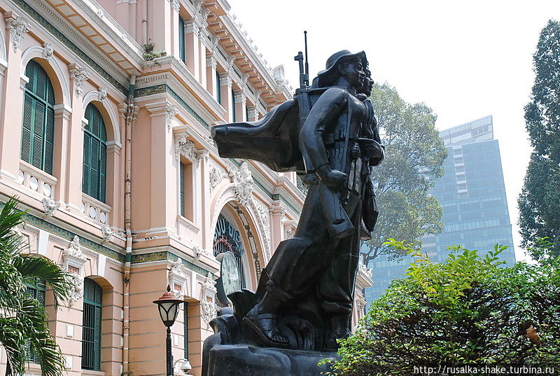 Главпочтамт  по-Хошимински Хошимин, Вьетнам