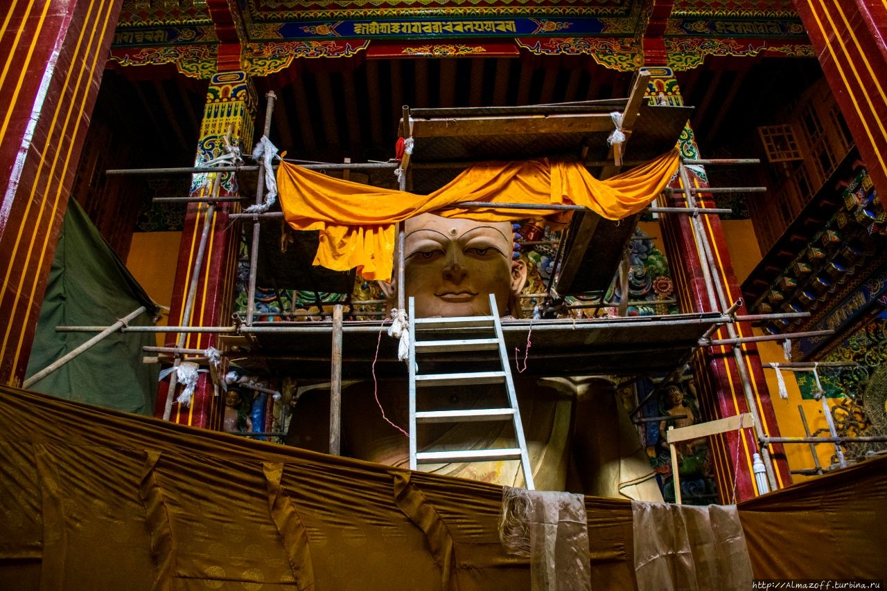 Монастырь Центральной Равнины Лхаса, Китай