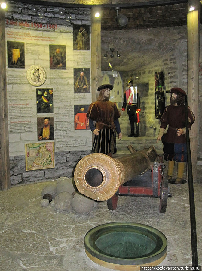И сразу я стал свидетелем сражения с участием братства Черноголовых у подножья Иерусалимской горки в 1560 году. Таллин, Эстония