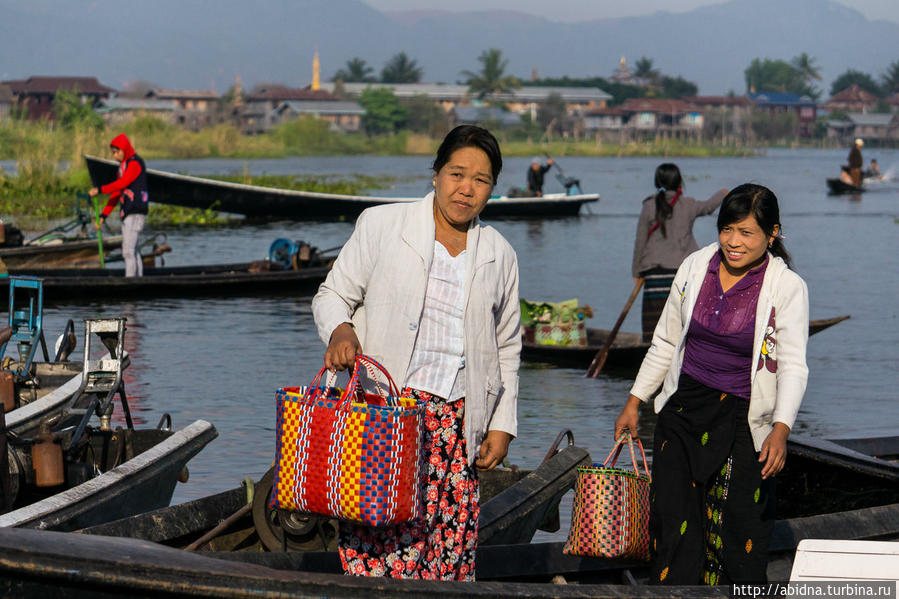 Вот они, те самые сумки! Озеро Инле, Мьянма