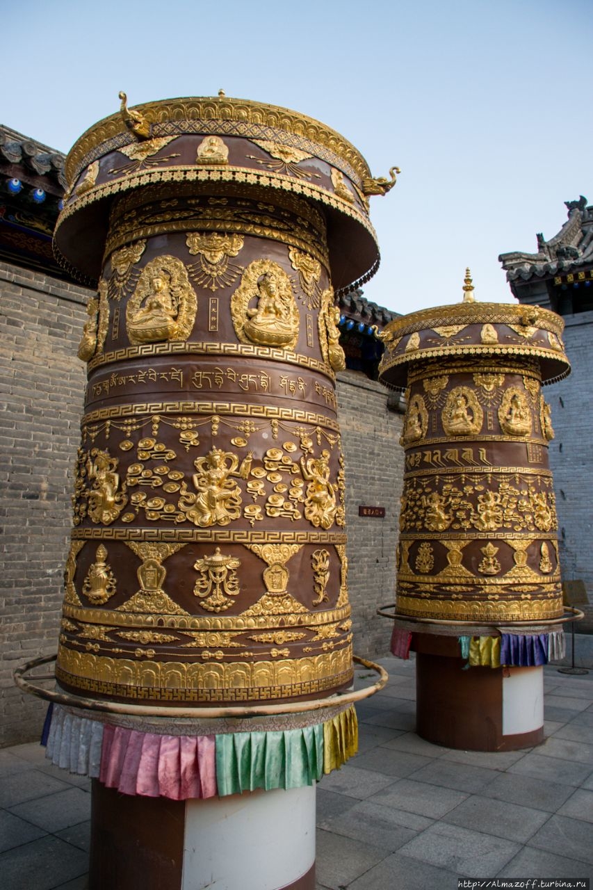 Первое знакомство с главным местом буддийского Китая Священная Гора Утайшань, Китай