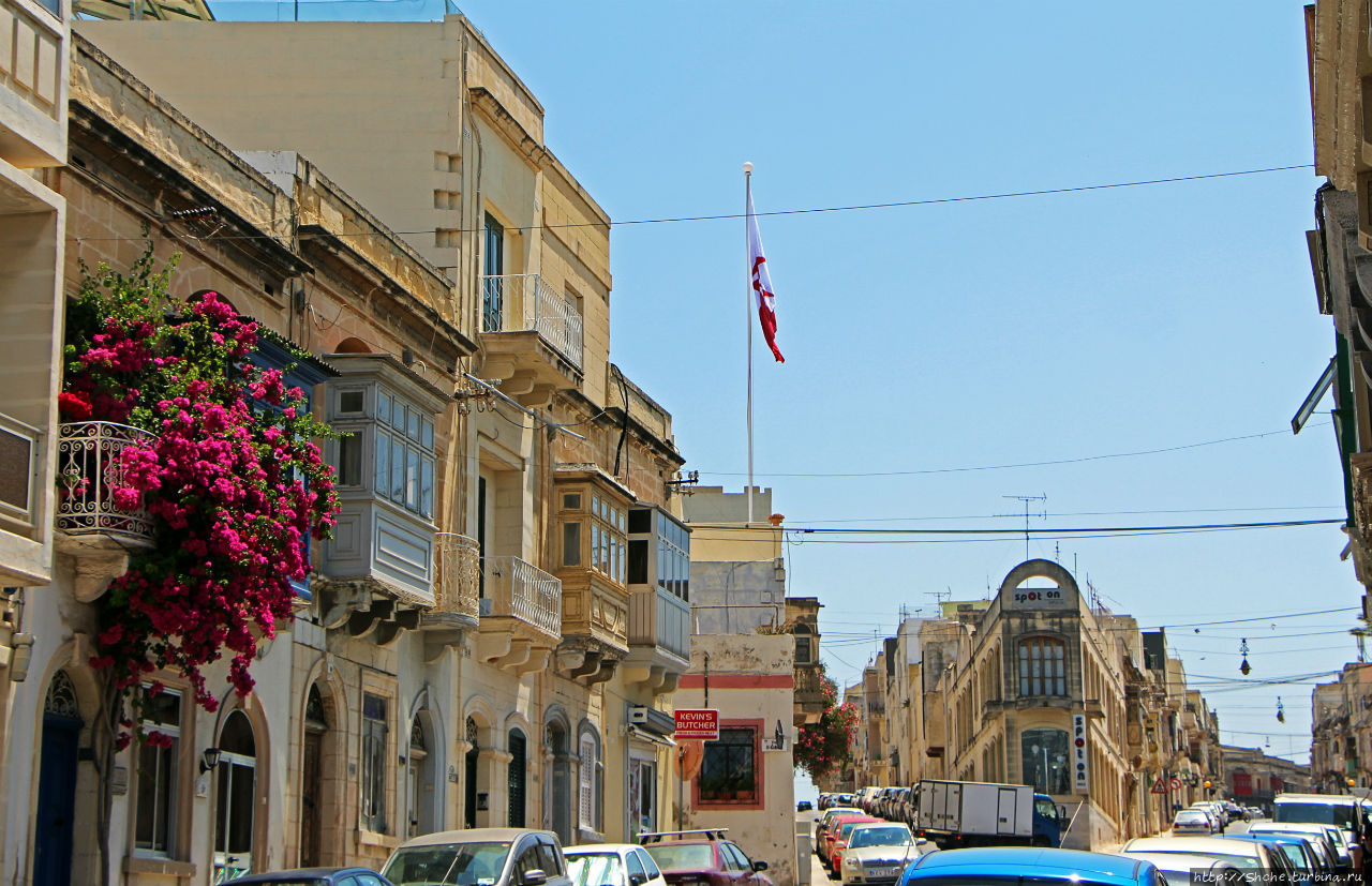Мальтийская Паола — город красивых балконов и двух обломов Паола, Мальта