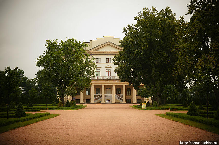 Дворец Кирилла Разумовского Батурин, Украина