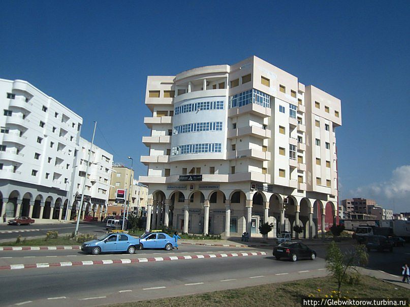 Город Ларач Ларач, Марокко
