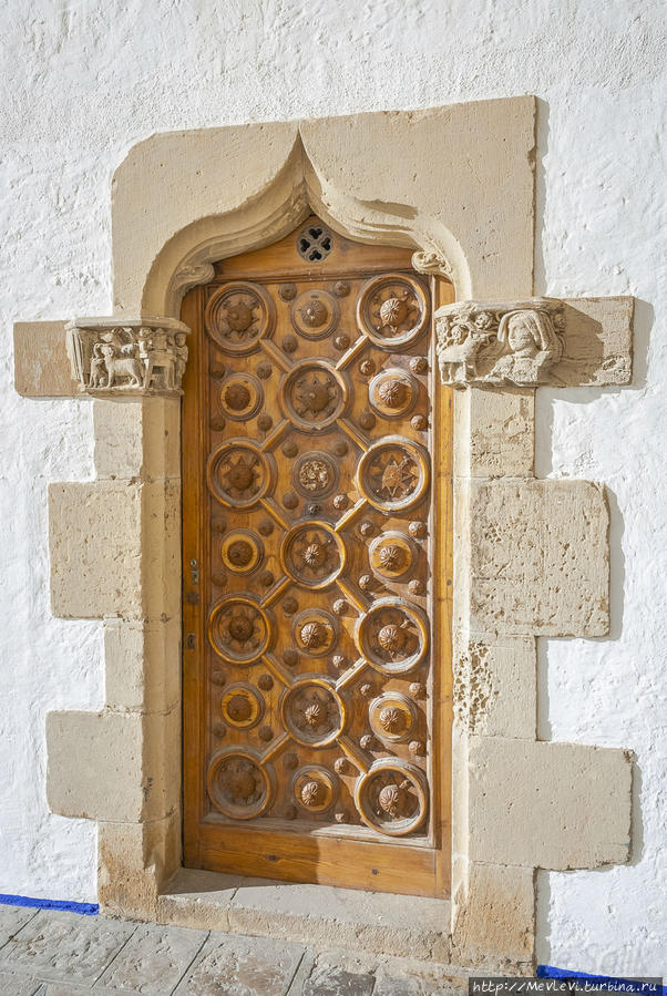 Фасадная часть музея Марисель дель Мар Конья, Турция