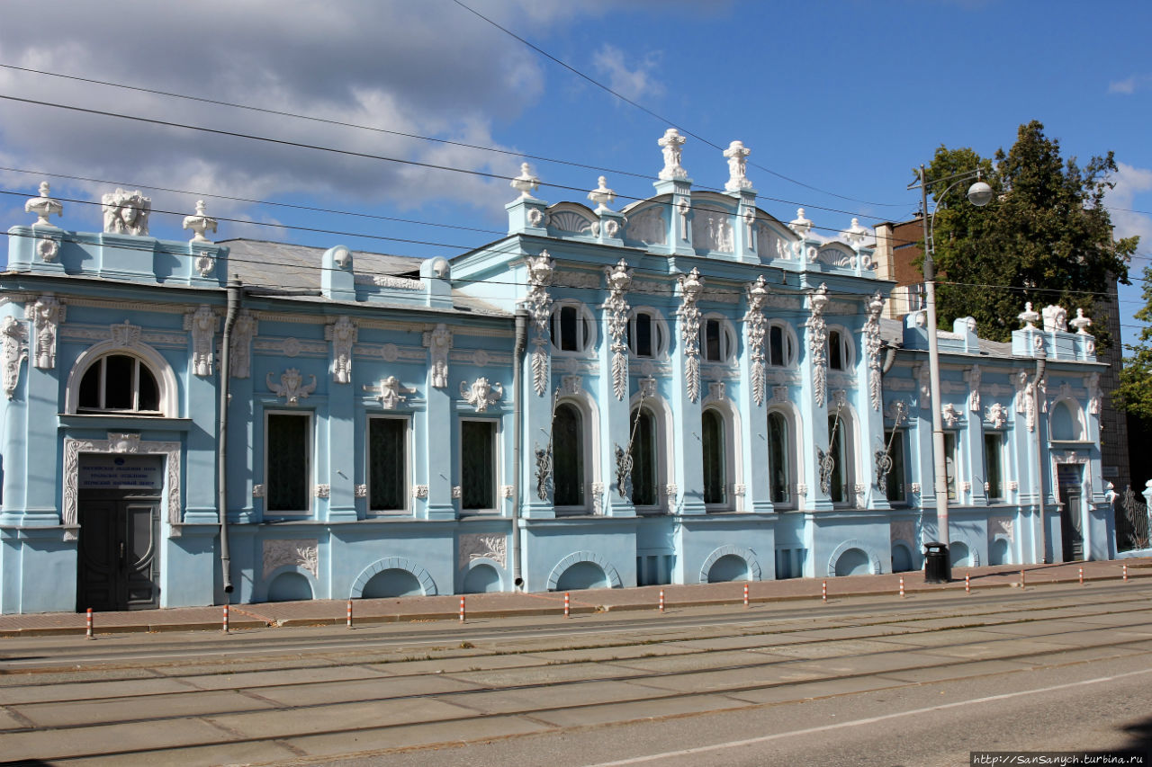 Красивое здание. Пермь, Россия