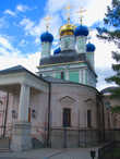 Храм на территории монастыря