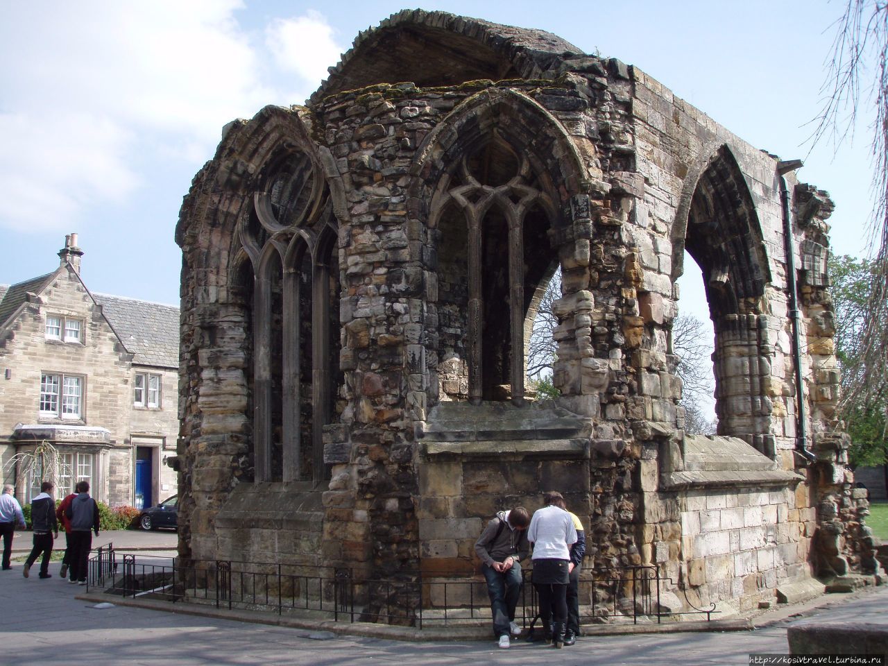 Руины, гольф и универ Сент-Андрус, Великобритания