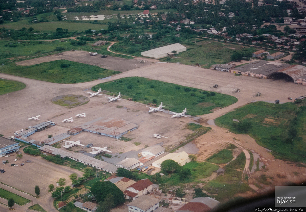 Вид на аэропорт Вьентьяна