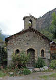 Первый объект — местная церковь Santa Filomena d’Aixovall, закрытая и кажется заброшенная, по крайней мере расписания служб тут нет