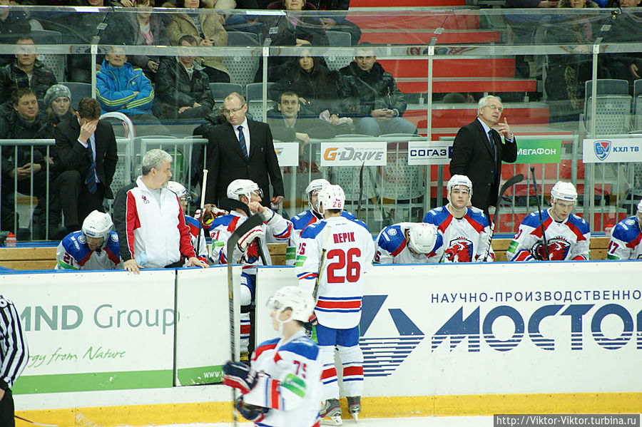 Авангард сильнее Льва Омск, Россия