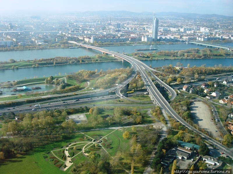 Дунайская башня Вена, Австрия