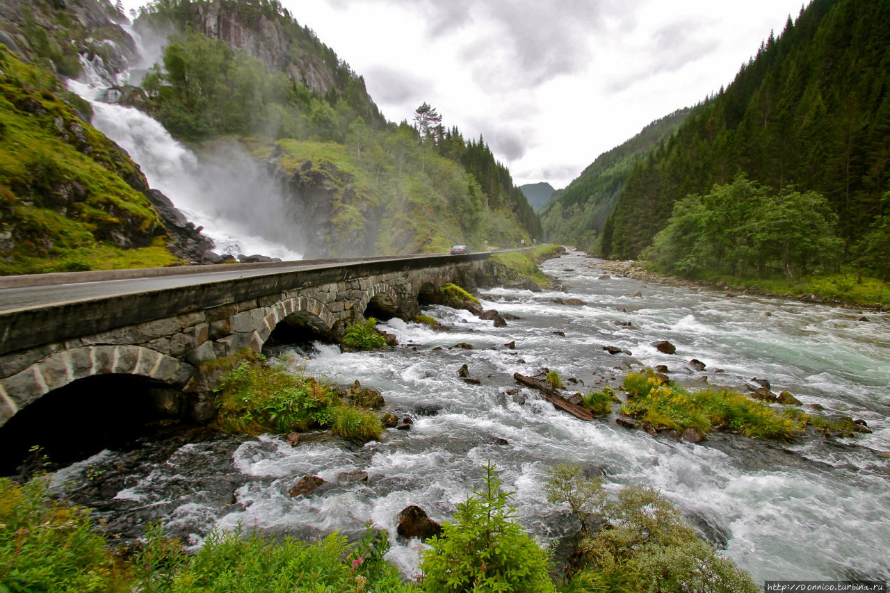 Чертовская красота шоссе №13 — Двойной Латте, пожалуйста Лотефоссен водопад (165м), Норвегия
