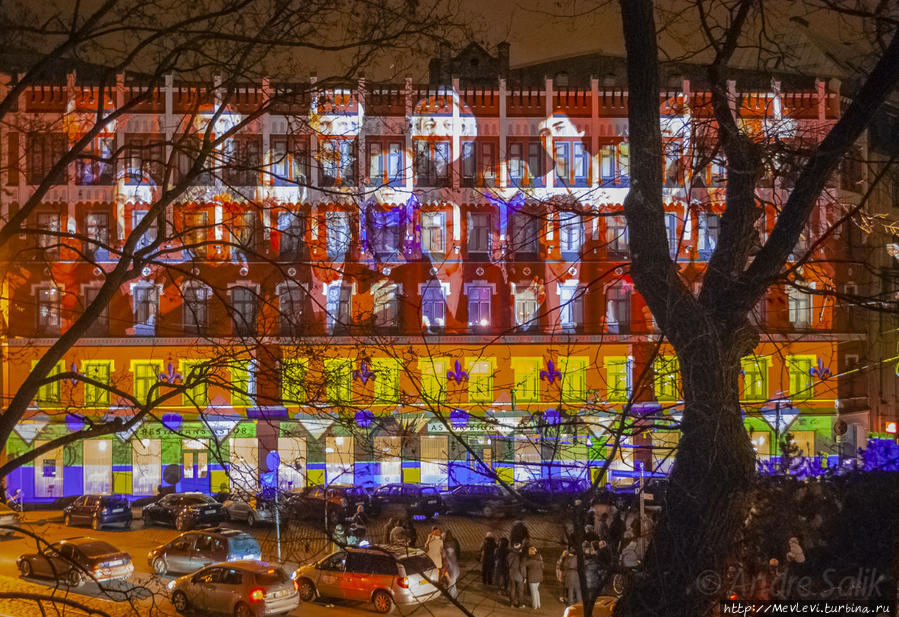 Фестиваль света “Рига сияет” (