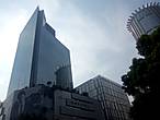 Шанхайский всемирный финансовый центр. Самое высокое здание Китая — .его высота достигает  494 м., а самый высокий обитаемый этаж находится на уровне 474 м.