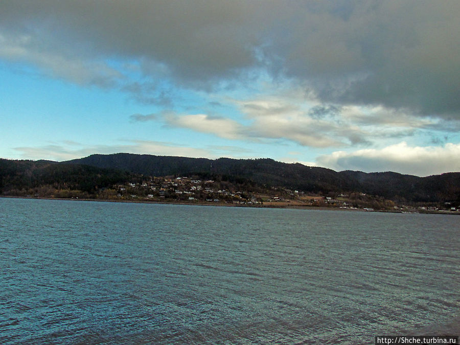 Суровая красота побережья фьерда Strindfjorden Вернес, Норвегия