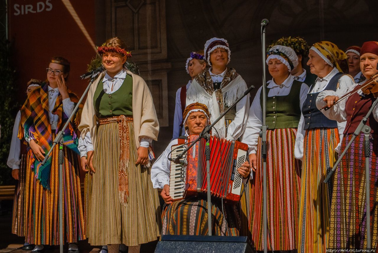Вселатвийский праздник песни и танца в Риге Рига, Латвия
