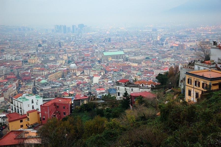 Прекрасный Неаполь, Рождество и... горы мусора Неаполь, Италия