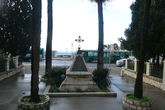 Памятник солдатам наполеоновской армии, погибших в монастыре Стелла Марис.