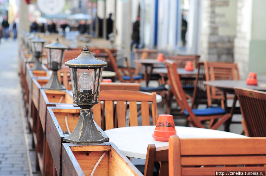 Появились первые уличные кафе после зимы Таллин, Эстония