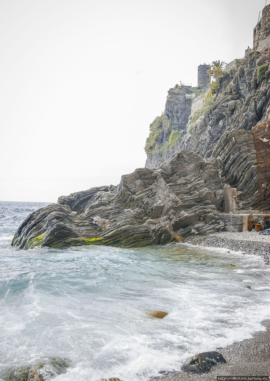 Прогулка в Vernazza, La Spezia, Италия Вернаска, Италия