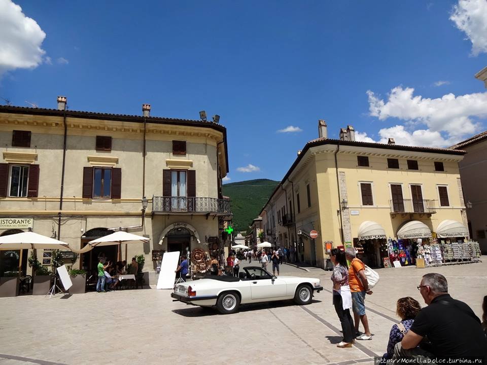 Норчия провинция Перуджа в июне Норсия, Италия