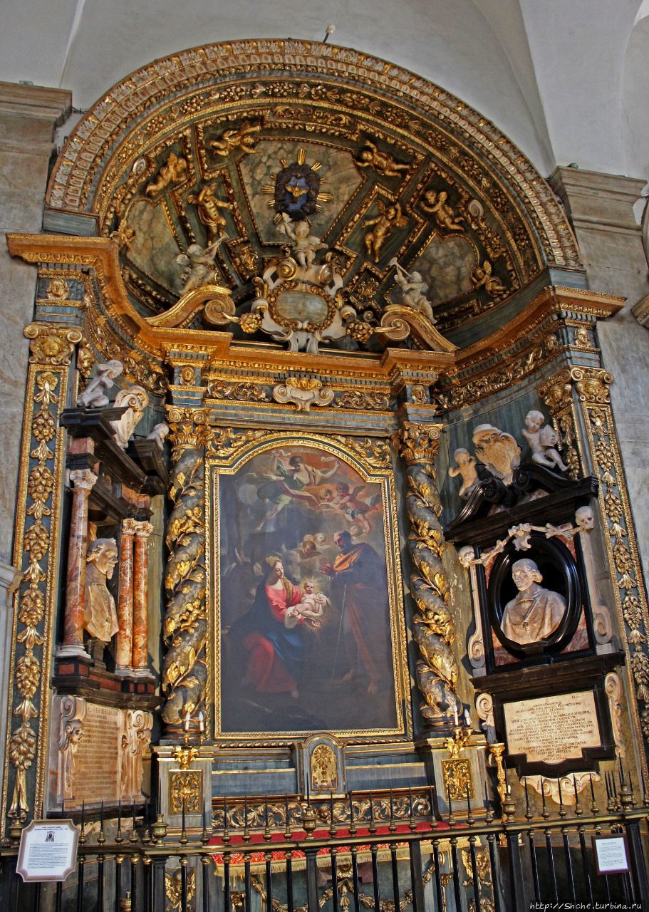 Собор Иоанна Крестителя с плащаницей Турин, Италия
