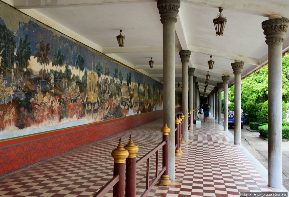 Настенные фрески в комплексе Серебряная Пагода. Фото из интернета Пномпень, Камбоджа