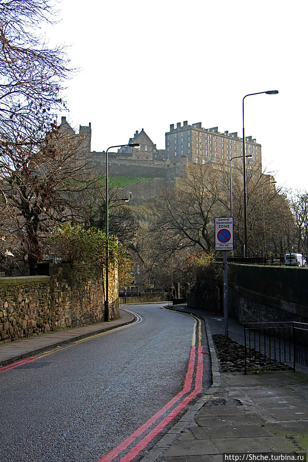 Эдинбургский замок и Замковая скала — 320 градусов обхода Эдинбург, Великобритания