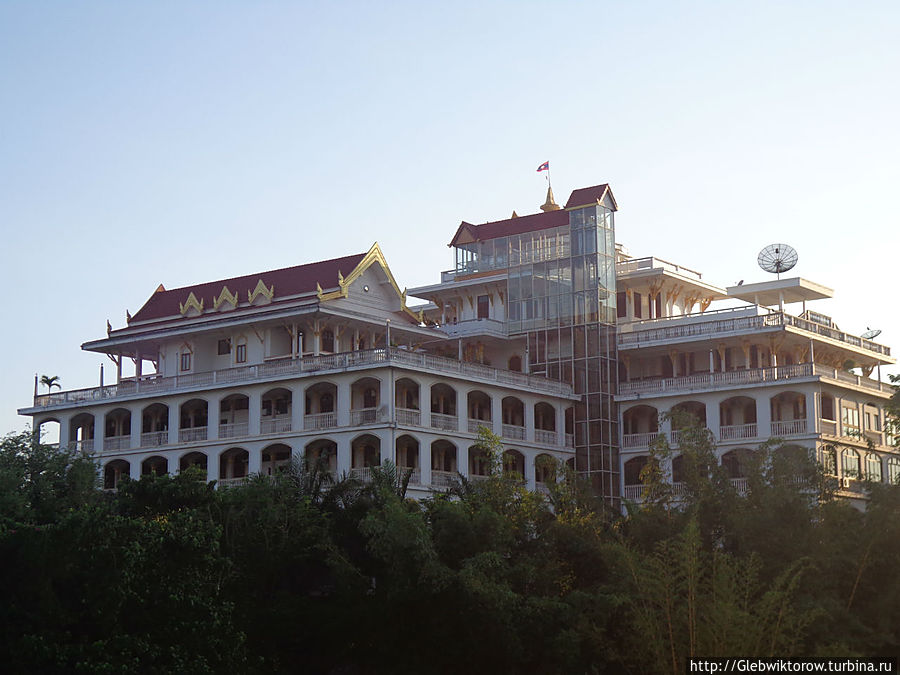 Город Паксе Паксе, Лаос