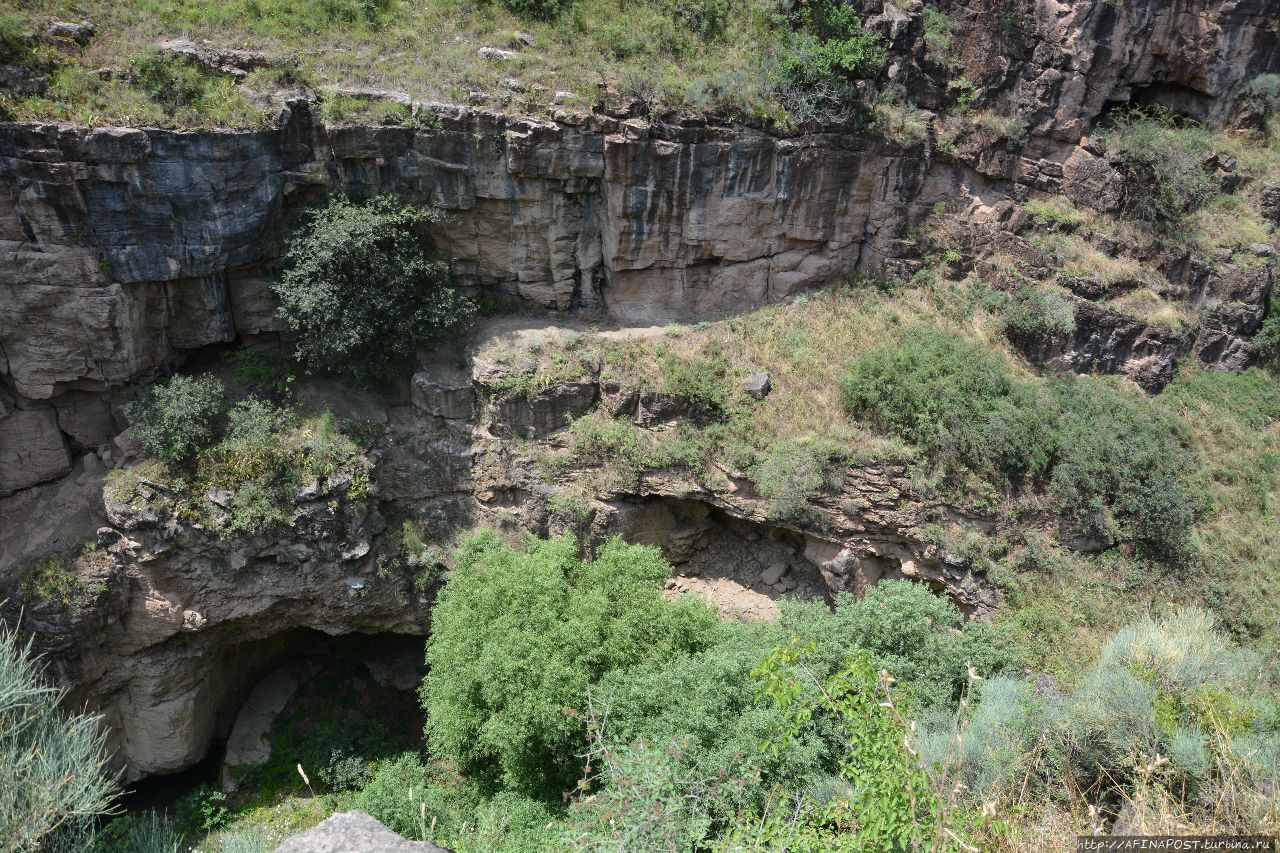 Воротанское ущелье и Чёртов мост Воротанское ущелье, Армения