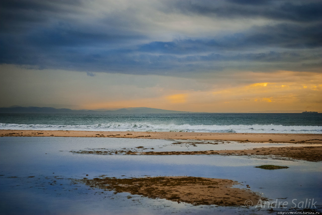 Закат и октябрьский океан Тарифа, Испания