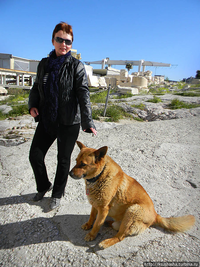 Возле Парфенона Афины, Греция