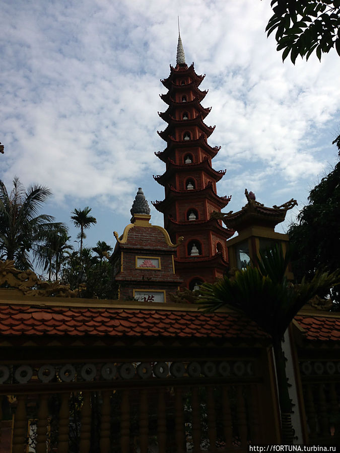 Пагода Чан Куок Ханой, Вьетнам