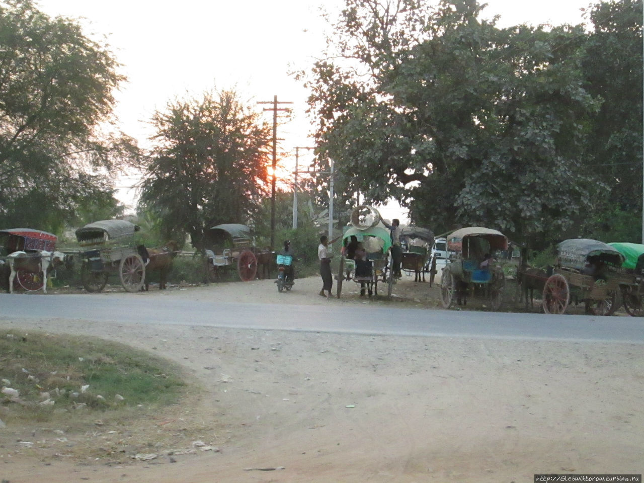 Поездка в родной город генералиссимуса Кьяуксе, Мьянма